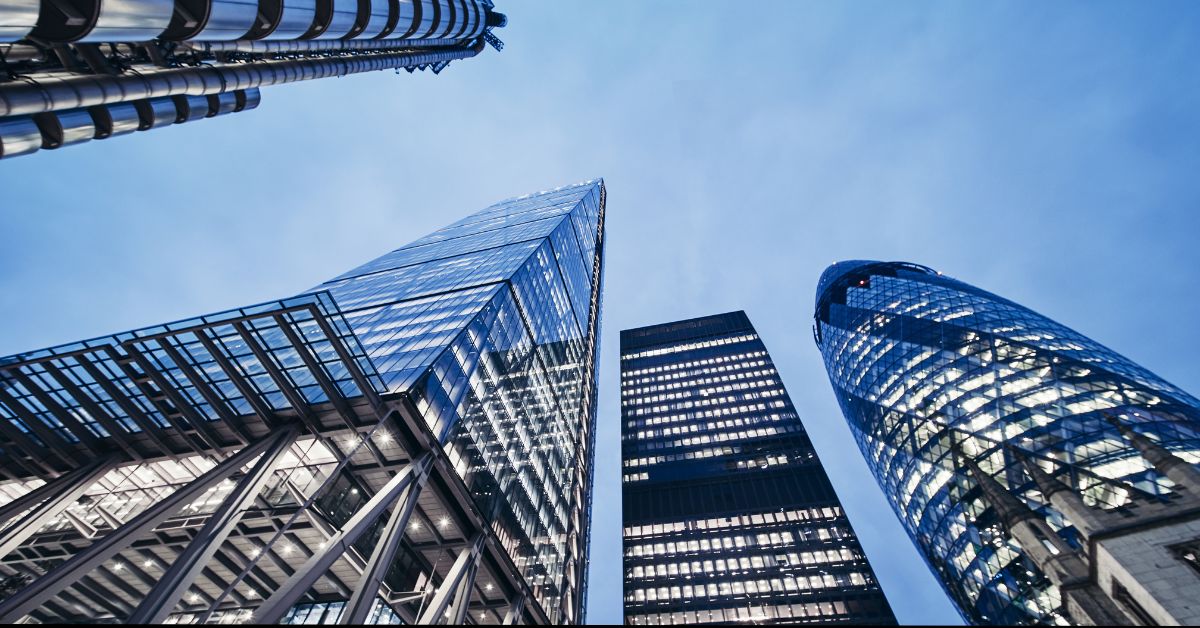 SNUC - edge computing financial services -Edge computing fraud detection in financial services for improved security and customer service in fintech and banking applications